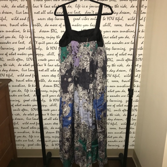 Atsu Printed Maxi Dress - Picture 9 of 12